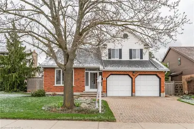 67 WOODLAND GLEN Drive, Guelph, ON N1G 3S3
