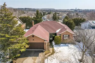 19 GOURLAY Road, Centre Wellington, ON N0B 1S0