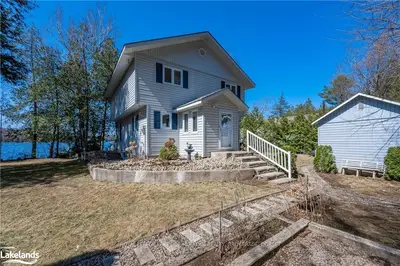 1224 PAINT LAKE Road, Lake of Bays, ON P0A 1E0