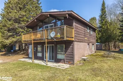 2445 EAGLE LAKE Road, Dysart et al, ON K0M 1S0