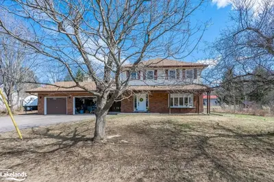 32 WEST ROAD Road, Huntsville, ON P1H 1H4