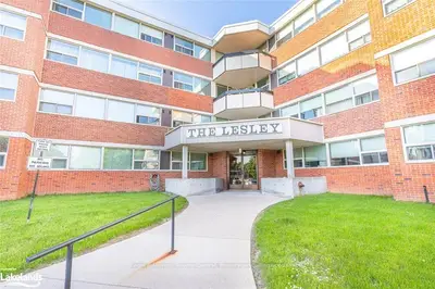 860 9TH Street E, Owen Sound, ON N4K 1R2