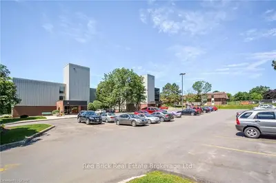 9 AJAX Street 402, Guelph, ON N1H 2A9