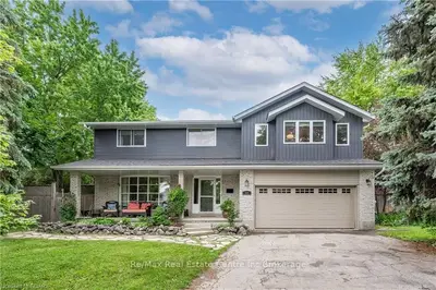 17 HARROW Court, Guelph, ON N1G 2Y9