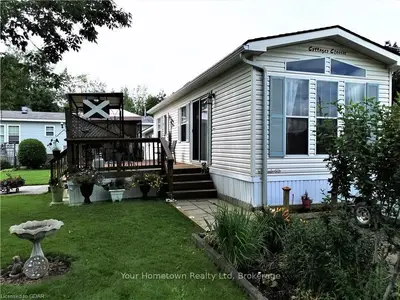 218 BEACH Road, Centre Wellington, ON N1M 2W5