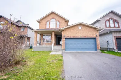Detached in Hunt Club - South Keys and Area