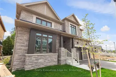 27 EMENY Lane, Guelph, ON N1L 0H3