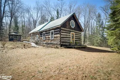 1002 TRIBBLE Road, Muskoka Lakes, ON P0B 1M0