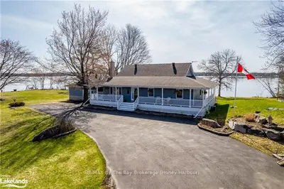 197 LODGE Road, Georgian Bay, ON L0K 1S0