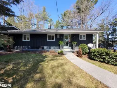 2872 Muskoka Road 118, Muskoka Lakes, ON, P0B 1J0