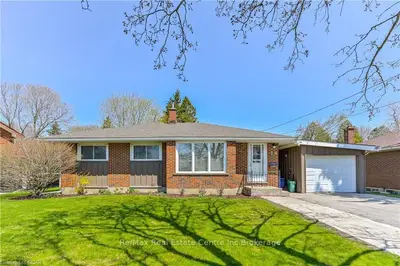 14 BERGIN Avenue, Centre Wellington, ON N1M 1A8