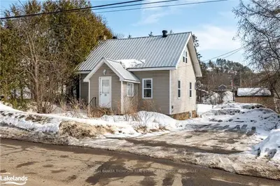 21 CANN Street, Huntsville, ON P1H 1K7