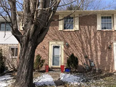 155 TORONTO Street, Bracebridge, ON P1L 1J4