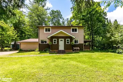 30 DEER LAKE Road, Huntsville, ON P0B 1L0