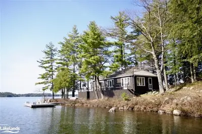 LOT 8 ROUND (ISLAND M), Seguin, ON P0C 1H0