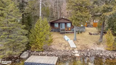 1079 KOCH Trail, Highlands East, ON K0M 1R0