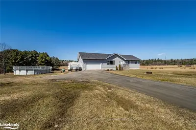 1230 Rocksborough Road, Bracebridge, On P1l 0a1