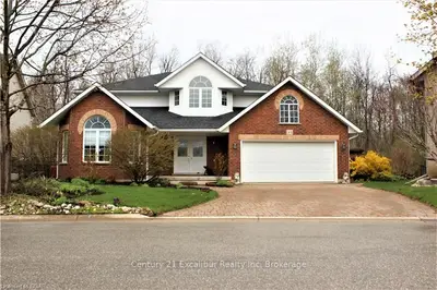43 FLADD Court, Centre Wellington, ON N0B 1S0
