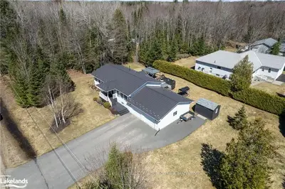 14 DONALD Street, Bracebridge, ON P1L 1R5