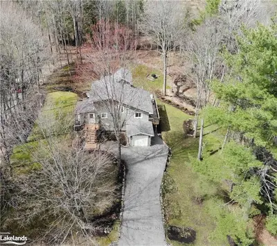 27 TODHOLM Drive, Muskoka Lakes, ON P0B 1J0