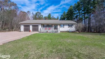 1020 HOUSTON Road, Muskoka Lakes, ON P1L 1X4