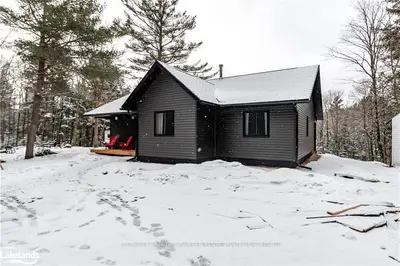 1698 Reay Road, Bracebridge, ON P1P 1R3