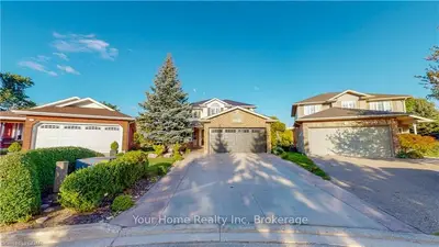 11 SPARLING Court, Guelph, ON N1L 1H6