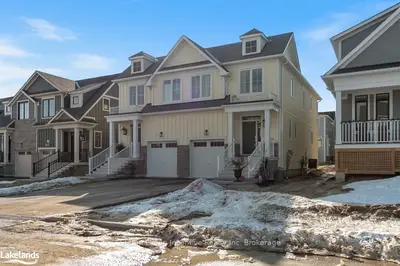 133 Sycamore Street, Blue Mountains, ON L9Y 0R4