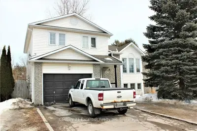 724 WOODHILL Street, Centre Wellington, ON N1M 3M8