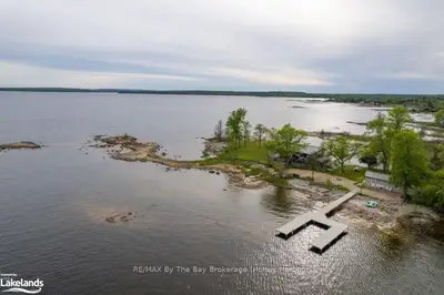 4 ISLAND 640 / ROBERTS, Georgian Bay, ON P0E 1E0