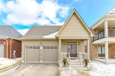 27 Harpin Way E, Centre Wellington, ON N1M 0H2
