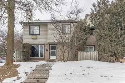 330 SCOTTSDALE Drive , Guelph, ON N1G 2Z8