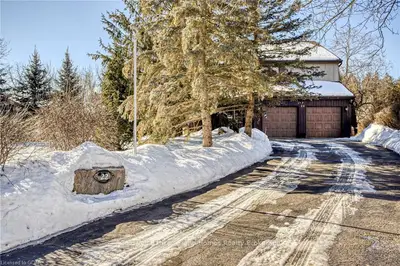 0022 BURNETT Court, Centre Wellington, ON N1M 2W3