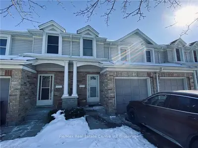 66 Rodgers Road 50, Guelph, ON N1G 4Y5