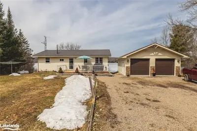 1020 WINTERGREEN Lane, Dysart et al, ON K0M 1S0