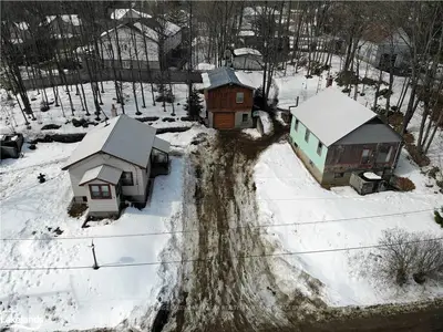 4 & 6 DAIRY Lane, Huntsville, ON P1L 1L4