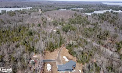 3760 BRUNEL Road, Lake of Bays, ON P0B 1A0