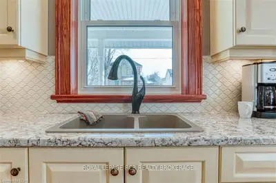 145 CHARLES Street E, Wellington North, ON N0G 1A0