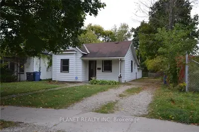 1 Glasgow Street S, Guelph, On N1h 4t4
