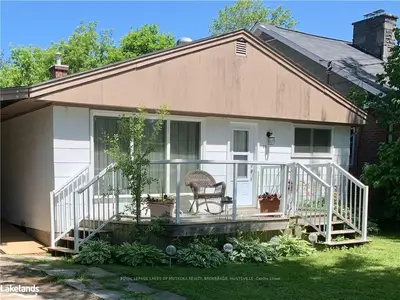 20 CHURCH Street, Huntsville, ON P1H 1G8