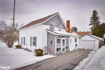 54 MCDONALD Street, Bracebridge, ON P1L 1R7