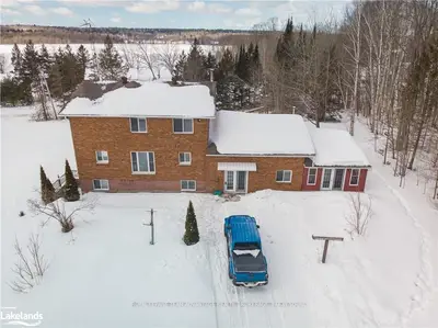 303 STAR LAKE Road, Seguin, ON P2A 0B6