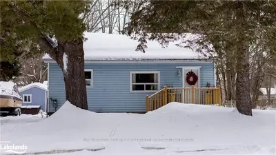 31 EWING Street, Bracebridge, ON P1L 1C6