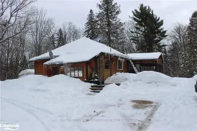 1099 WALSH Road, Lake of Bays, ON P0B 1A0