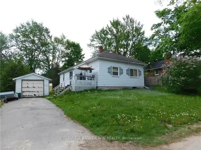 274 Birmingham Street W, Wellington North, On N0g 2l1