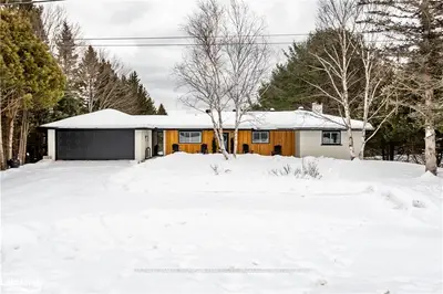 854 RIVERLEA Road, Huntsville, ON P1H 1X5