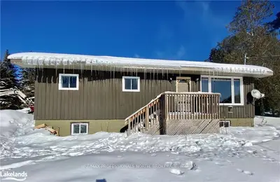 1042 Tweed Drive, Highlands East, On K0m 1r0