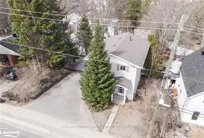16 FLORENCE Street E, Huntsville, ON P1H 1P8