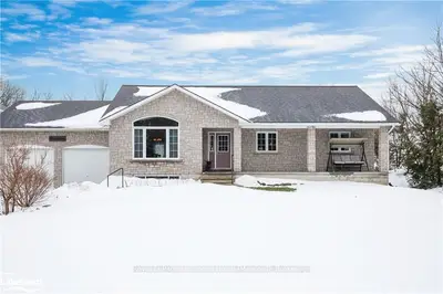 124 JOHN Street, Blue Mountains, ON N0H 1J0
