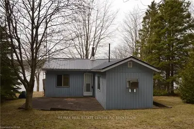 729 Seventh Street, Centre Wellington, On N0b 1j0